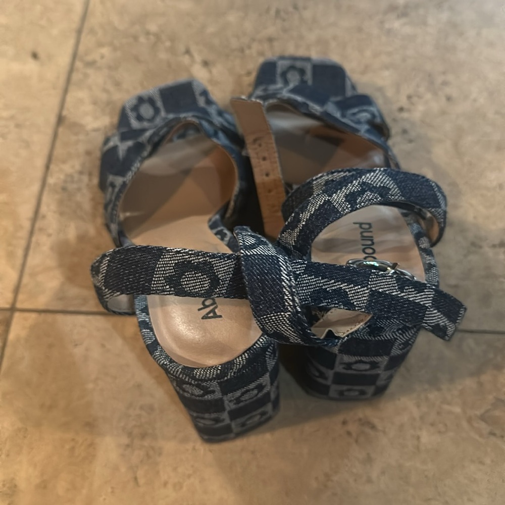 Abound Blue Patterned Platform Sandals. Nwot - image 2